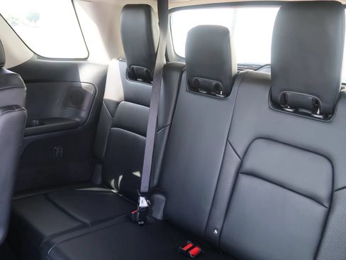Used 2022 Nissan Pathfinder SL w/ SL Premium Package FWD image 21