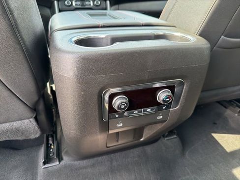 Used 2023 Chevrolet Suburban RST w/ Sport Performance Package AWD/4WD image 31