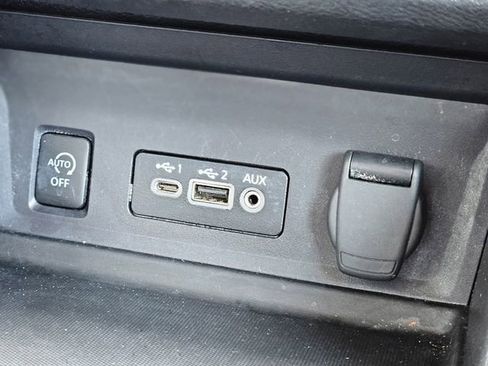 Certified 2024 Nissan Sentra SV FWD image 25