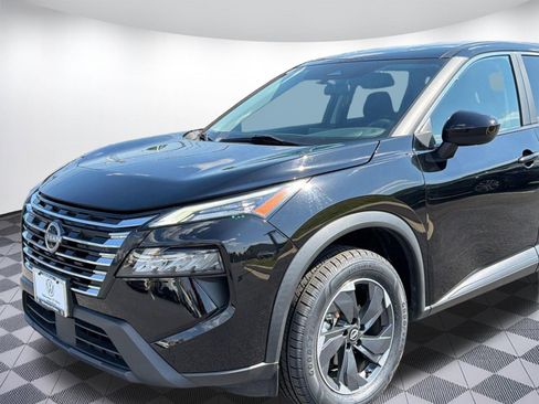 Used 2024 Nissan Rogue SV AWD/4WD image 19