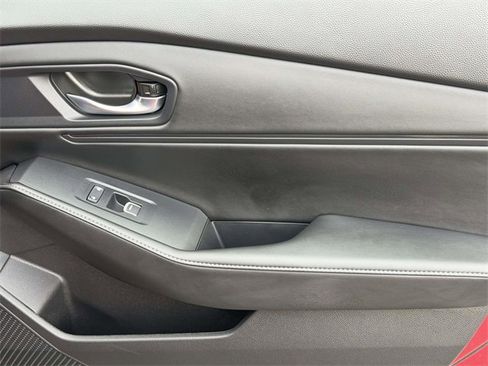 Used 2025 Honda Accord Sport image 6