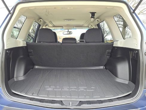 Used 2011 Subaru Forester 2.5X Premium w/ All-Weather Pkg AWD/4WD image 20