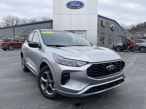 Certified 2023 Ford Escape ST-Line w/ Tech Pack #1 AWD/4WD image 3
