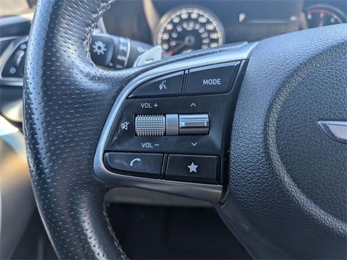 Used 2022 Genesis G70 3.3T image 13