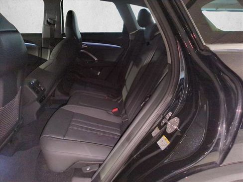 New 2025 Audi Q5 Premium Plus image 16