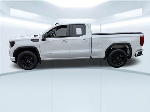 Used 2023 GMC Sierra 1500 Elevation AWD/4WD image 2