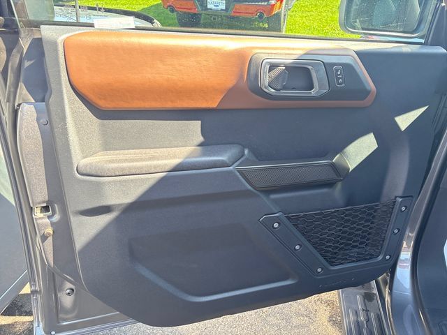 Used 2024 Ford Bronco Outer Banks AWD/4WD image 21