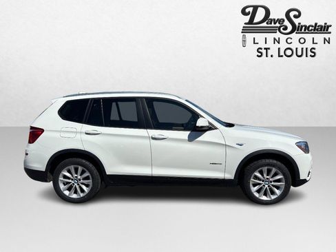 Used 2017 BMW X3 xDrive28i AWD/4WD image 2
