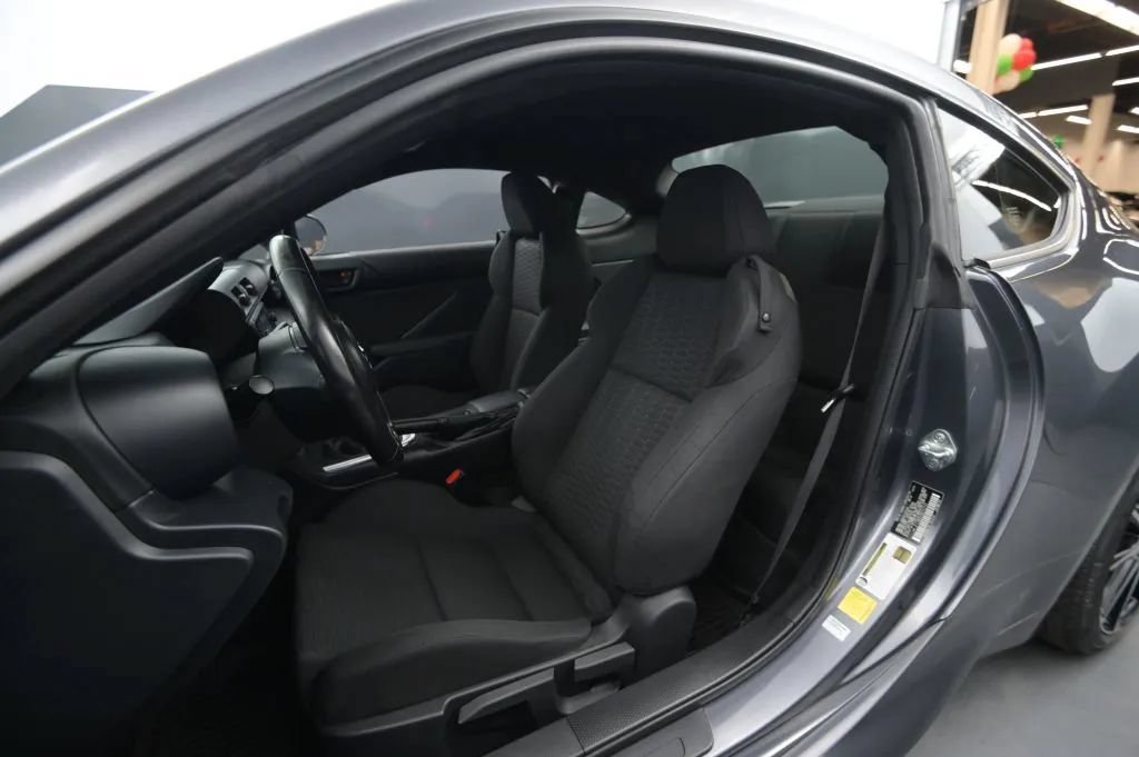 Used 2022 Toyota GR86 w/ ALL Weather Mat Package (TMS) RWD image 35