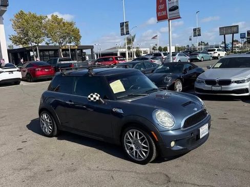 Used 2010 MINI Cooper S FWD image 2
