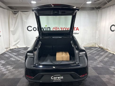 New 2026 Toyota Prius Plug-In Hybrid FWD image 17