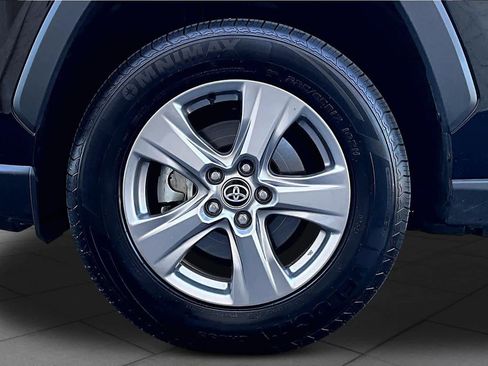 Used 2025 Toyota RAV4 XLE image 11