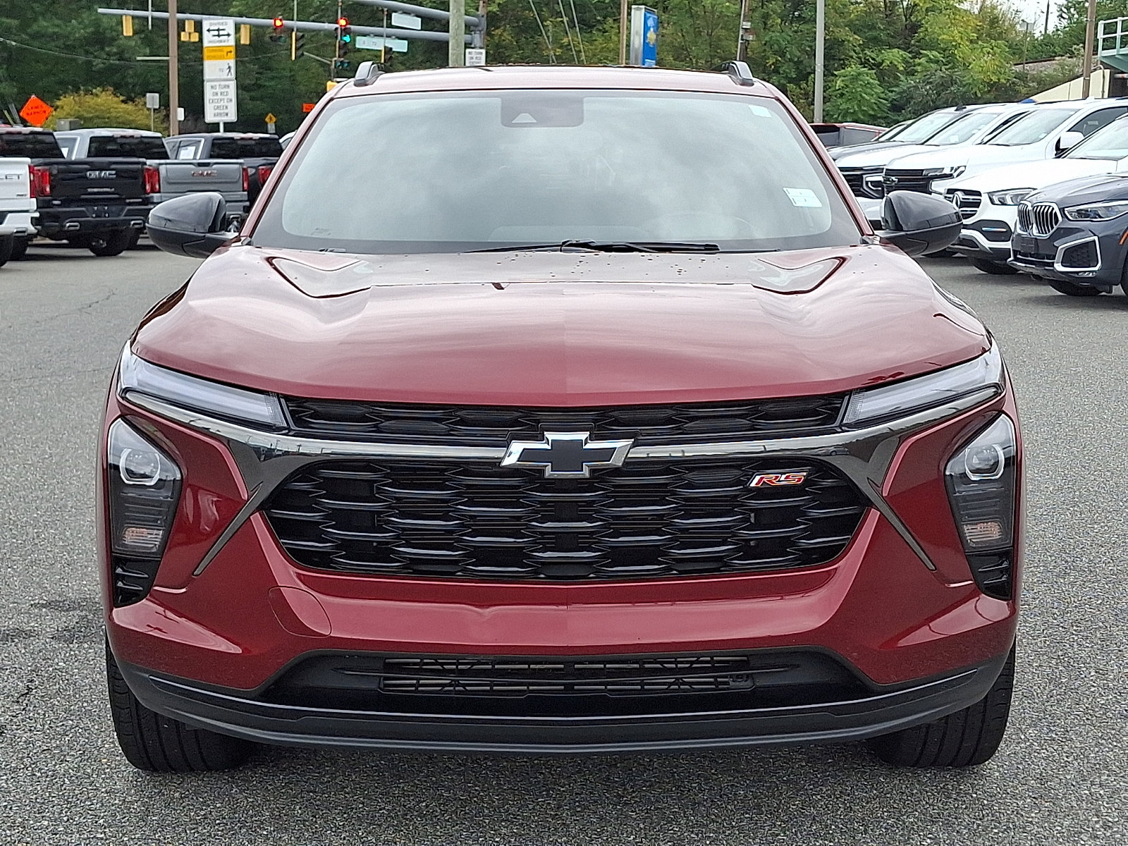Used 2025 Chevrolet Trax RS w/ Driver Confidence Package FWD image 2