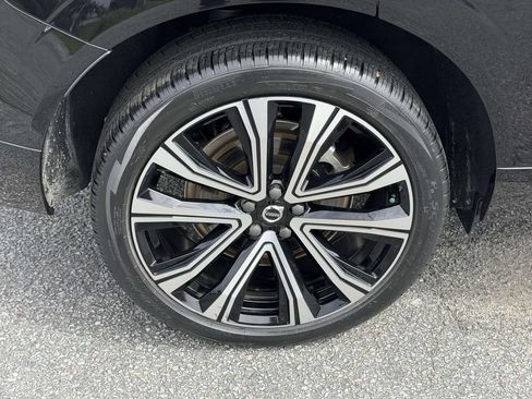 Used 2023 Volvo XC60 B6 Ultimate w/ Protection Package Premier AWD/4WD image 25