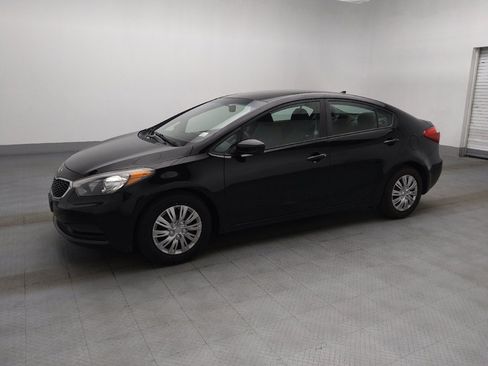 Used 2016 Kia Forte LX FWD image 2