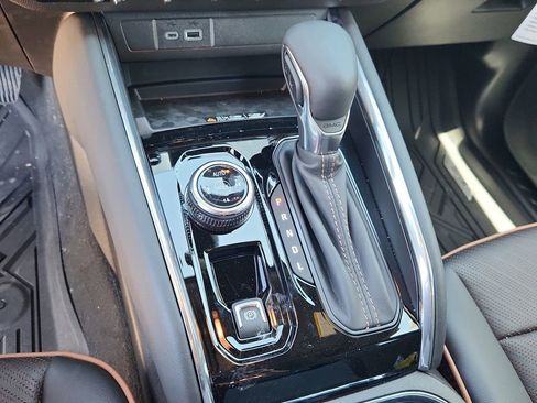 New 2026 GMC Canyon AT4 w/ Technology Plus Package AWD/4WD image 13
