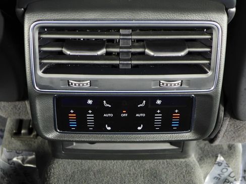 Used 2022 Audi Q7 3.0T Premium Plus w/ Premium Plus Package image 24