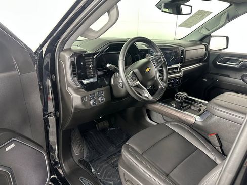 Used 2024 Chevrolet Silverado 1500 LTZ w/ LTZ Convenience Package II image 19