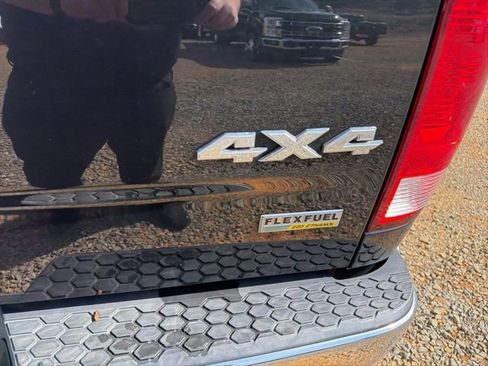 Used 2016 RAM 1500 Classic SLT image 7