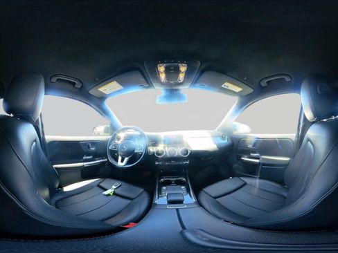Used 2021 Mercedes-Benz GLA 250 image 34
