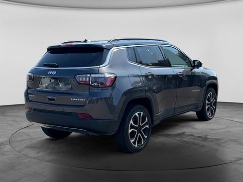 Used 2024 Jeep Compass Limited AWD/4WD image 10