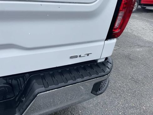Used 2025 GMC Sierra 1500 SLT AWD/4WD image 5