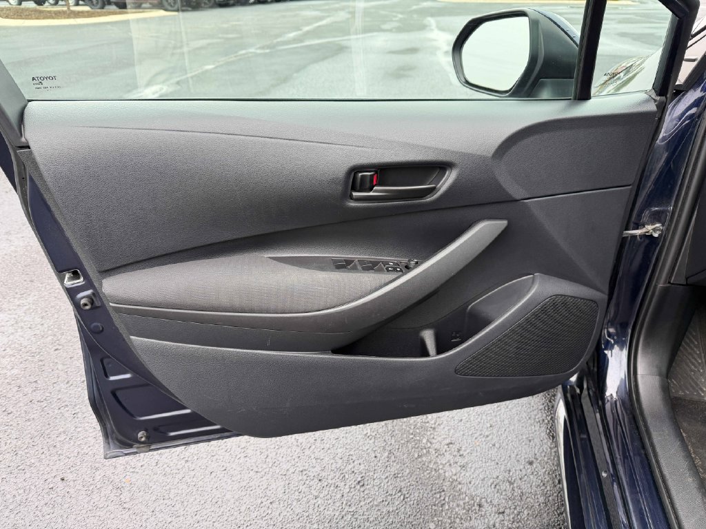 Used 2024 Toyota Corolla LE FWD image 27
