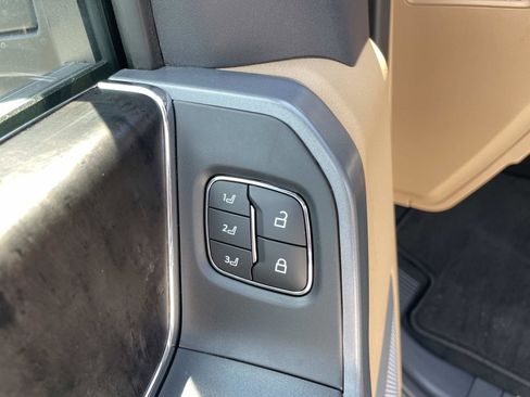 Used 2024 Ford F350 Lariat w/ Chrome Package AWD/4WD image 18
