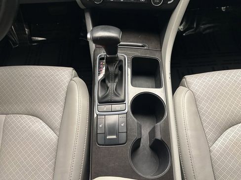 Used 2017 Kia Optima EX image 19