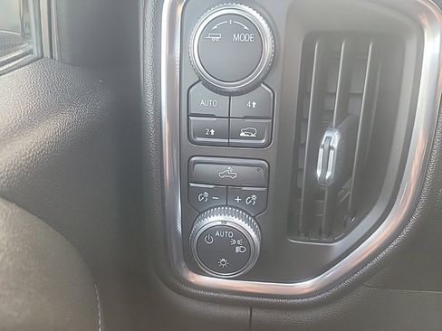 Used 2020 GMC Sierra 1500 SLE w/ SLE Value Package image 10