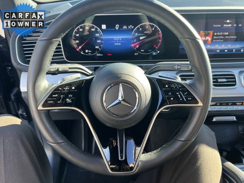 Used 2025 Mercedes-Benz GLS 450 4MATIC image 18