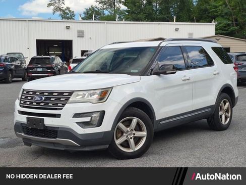 Used 2016 Ford Explorer XLT w/ Equipment Group 202A AWD/4WD image 1