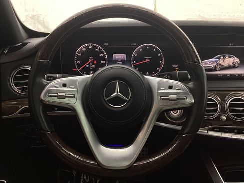 Used 2018 Mercedes-Benz S 560 4MATIC Sedan image 30