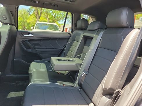Used 2024 Volkswagen Tiguan SEL R-Line image 12
