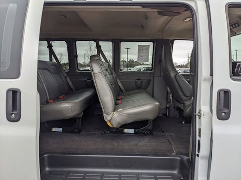 Used 2020 Chevrolet Express 3500 LT w/ LT Preferred Equipment Group image 31