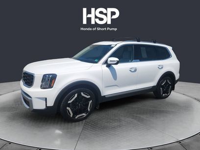 Used 2024 Kia Telluride S w/ S Sunroof Package