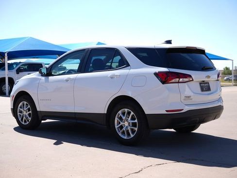 Used 2024 Chevrolet Equinox LS w/ LS Convenience Package AWD/4WD image 6