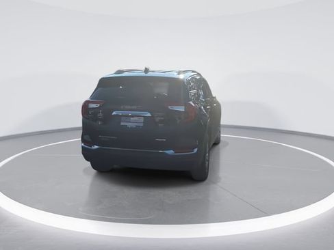 Used 2024 GMC Terrain SLT AWD/4WD image 7