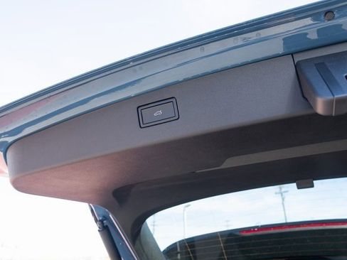 New 2026 Volkswagen Tiguan SE image 37