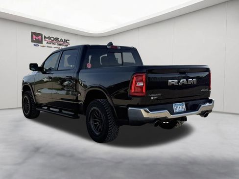 Used 2025 RAM 1500 Laramie AWD/4WD image 7