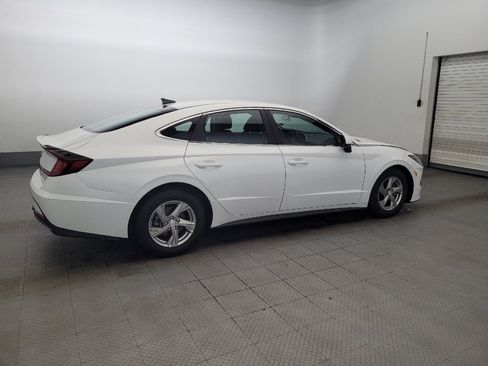 Used 2021 Hyundai Sonata SE w/ Winter Weather Package FWD image 10