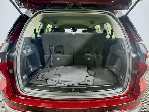 Used 2023 Jeep Grand Cherokee L Laredo image 29