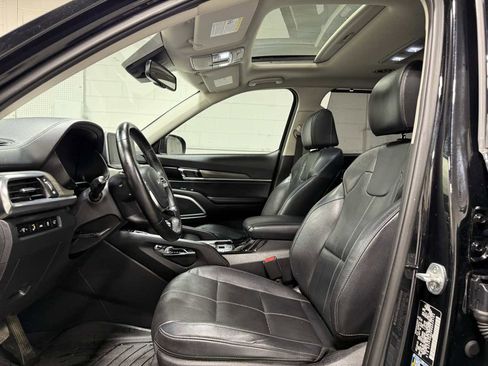 Used 2022 Kia Telluride EX w/ EX Premium Package image 16