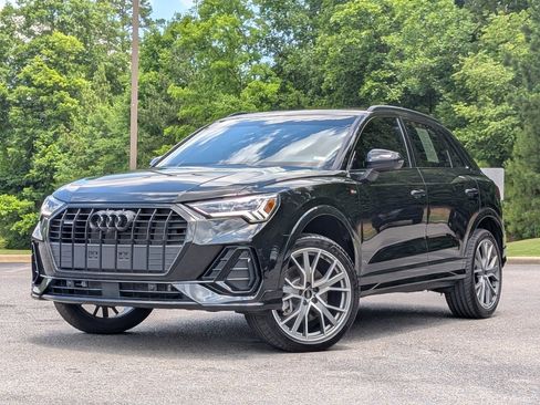 Used 2025 Audi Q3 2.0T Premium Plus w/ Premium Plus Package AWD/4WD image 4