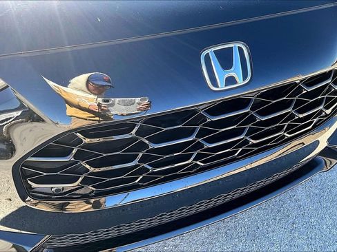 Certified 2023 Honda HR-V EX-L image 31