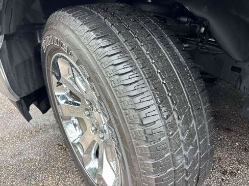 Used 2023 RAM 1500 Big Horn AWD/4WD image 3