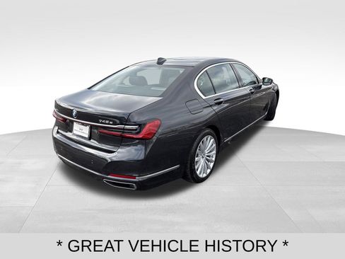 Used 2021 BMW 745e xDrive w/ Luxury Rear Seating Package image 5