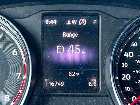 Used 2018 Volkswagen Atlas SEL w/ R-Line Package AWD/4WD image 30