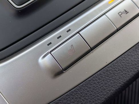 New 2026 Kia Carnival LXS image 24