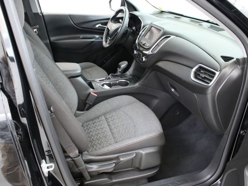 Used 2023 Chevrolet Equinox LT image 30